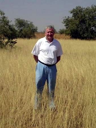file:///home/sharon/AFRICA/Images/Banizoumbou_Peter_Lamb.jpg