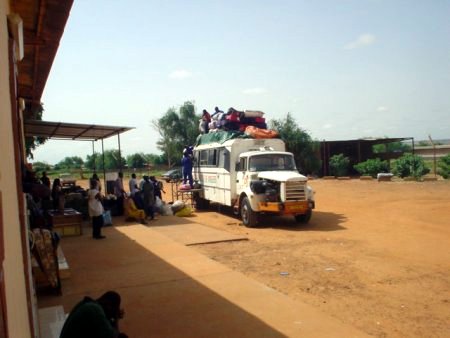 file:///home/sharon/AFRICA/Images/Bus_Terminal_1.jpg