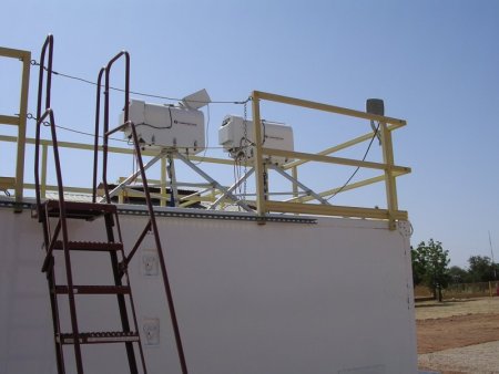 file:///home/sharon/AFRICA/Images/Instrument_Field_13.jpg