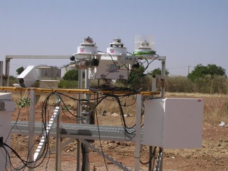 file:///home/sharon/AFRICA/Images/Instrument_Field_14.jpg