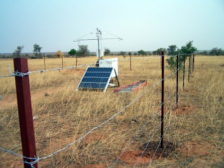 file:///home/sharon/AFRICA/Images/New_Fence3.jpg