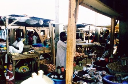 file:///home/sharon/AFRICA/Images/Petit_Markets.jpg
