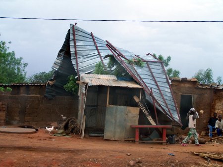 file:///home/sharon/AFRICA/Images/Storm_New.jpg
